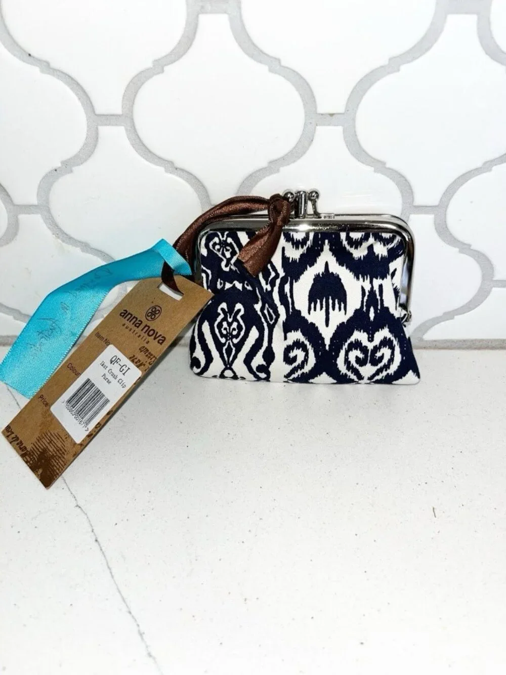 NWT Anna Nova Australia Ikat Crush Clip Purse & dustbag
